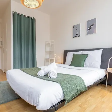 Apartment Situe A Cote De La Grand Place ! Lille